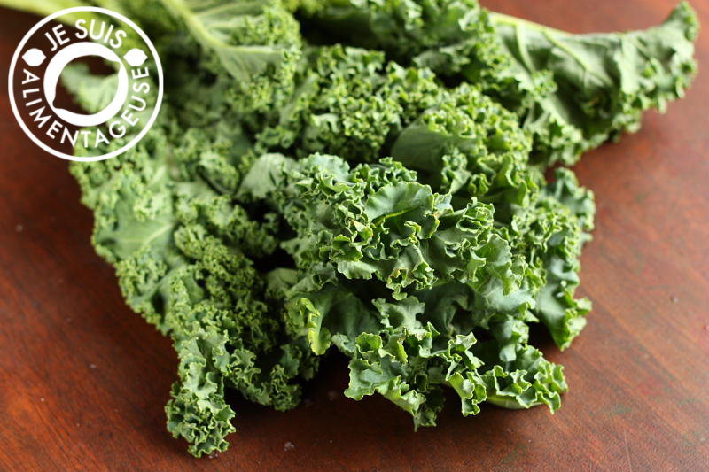A new spin on pesto, this time with kale! #alimentageuse #cleaneating #vegetarian #green