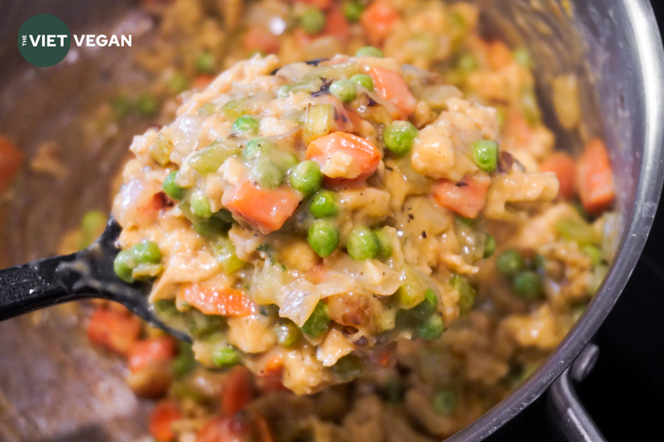 a big scoop of the creamy pot pie filling